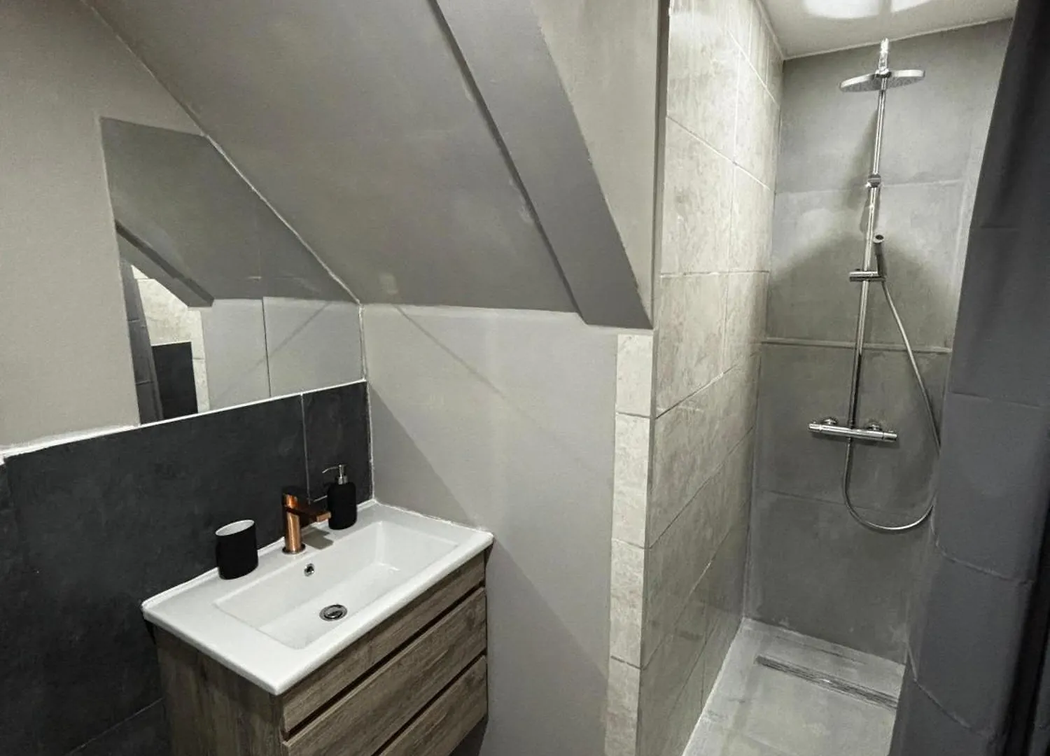 6 Stylish & Comfortable Studios , Heart Of Gent Apartment