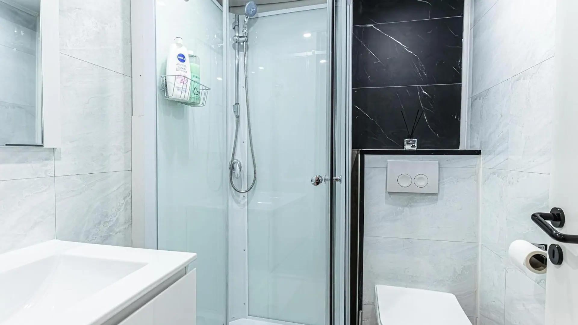 6 Stylish & Comfortable Studios , Heart Of Gent Apartment Ghent