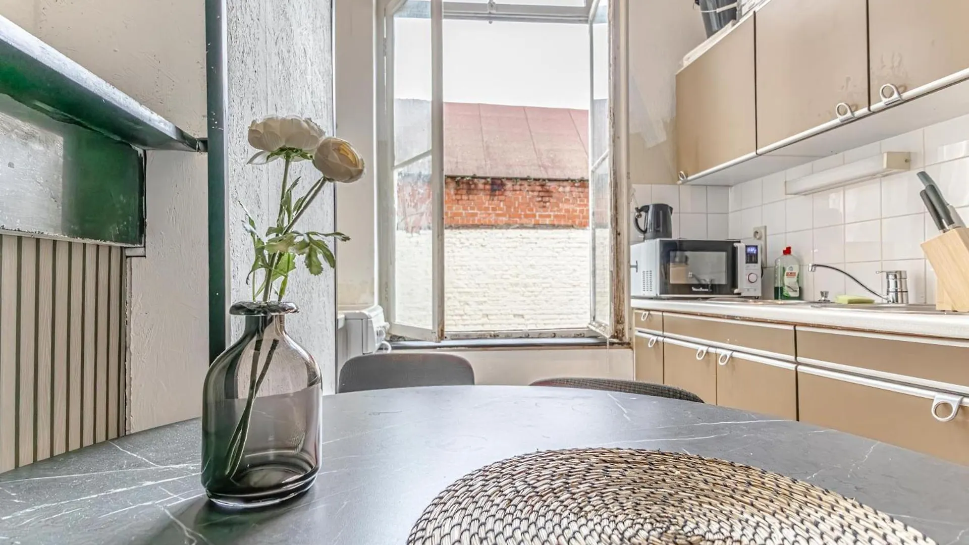 6 Stylish & Comfortable Studios , Heart Of Gent 0*, Ghent
